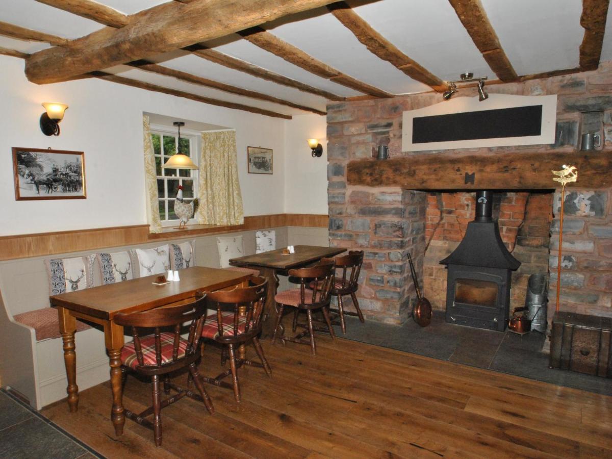 The Hood Arms Hotell Kilve Exteriör bild