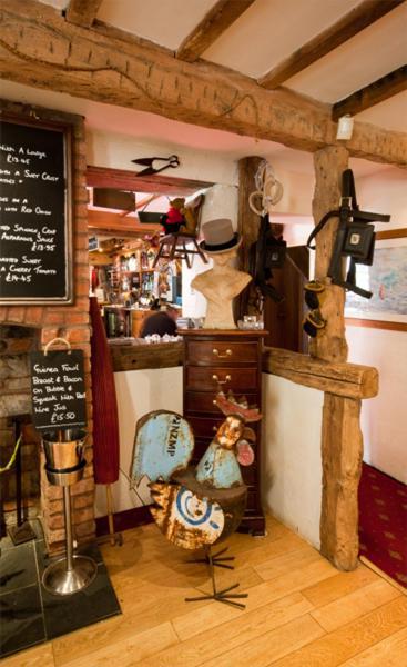 The Hood Arms Hotell Kilve Exteriör bild